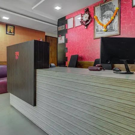 Hotel Sai Leela Residency